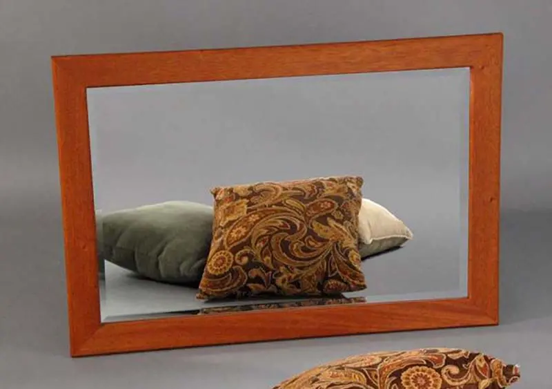 Chamfered Edge Mirror – Minimalist Framed Wall Decor 1