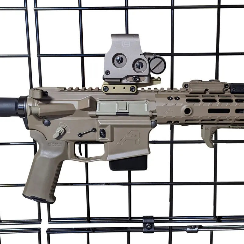 Fn Scar-15/16 Gridwall Magwell Mount – Easy-Swap Rifle Storage Rack 1