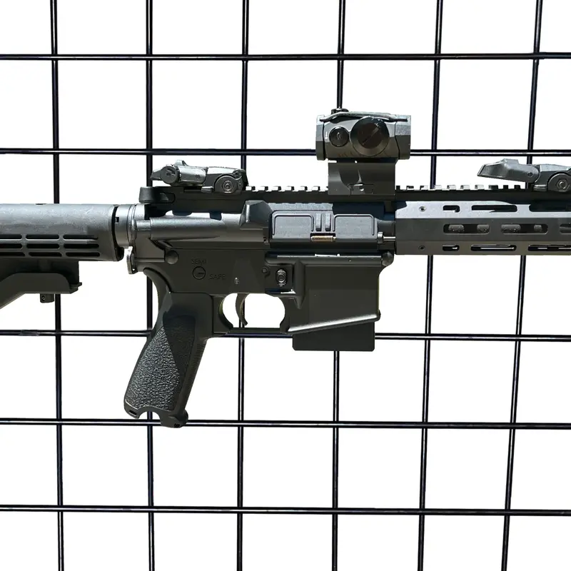 Gridwall-Adapted Magwell Rack For Tippmann M4-22 1