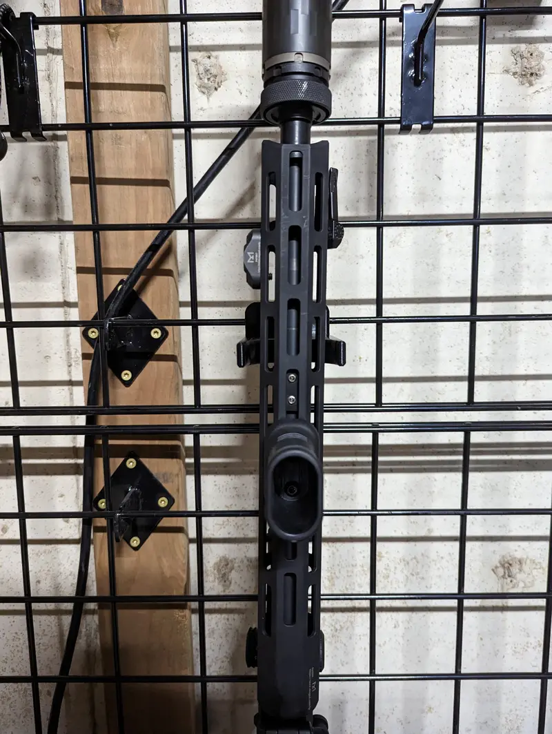 Gridwall-Compatible Universal Inline Vertical Rifle Rest 1