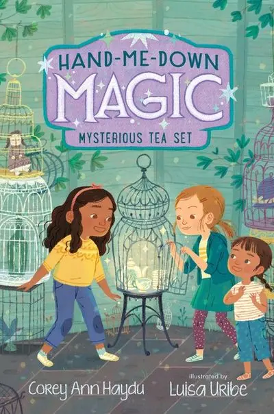 Hand-Me-Down Magic Book 4: The Mysterious Tea Set 1