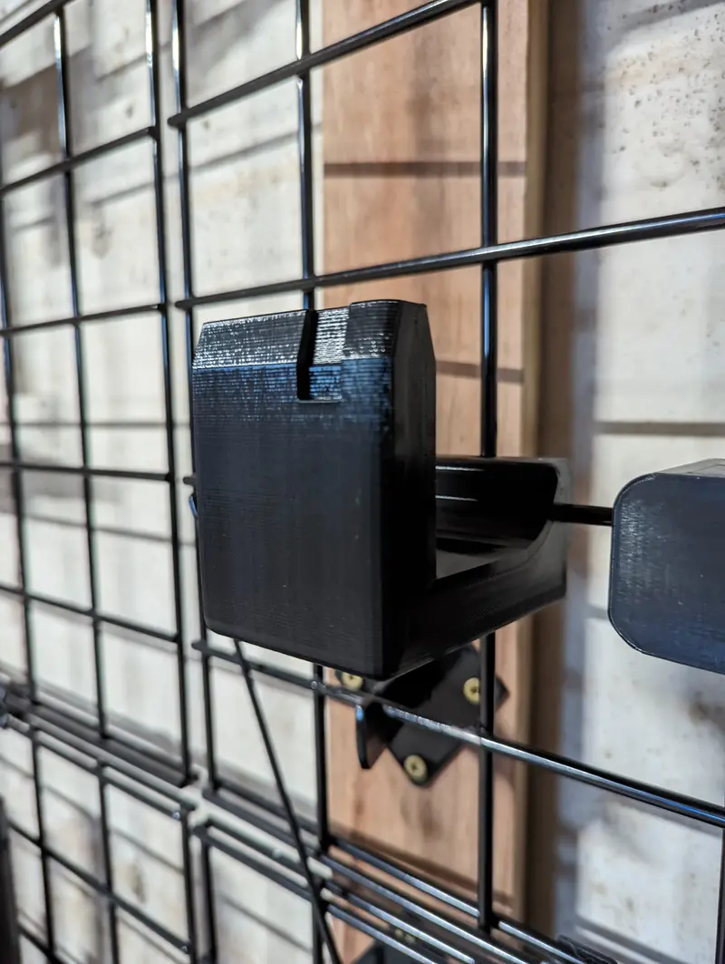Hk 416 .22 Magwell Gridwall Mount – Modular Rifle Holder 1