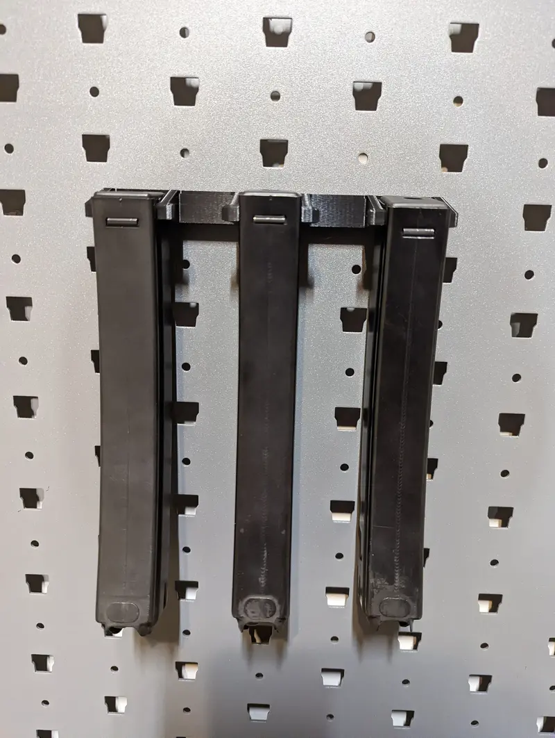 Hk Mp5 9Mm/40/10 Magazine Mount – Gallowtech Wall Rack 1