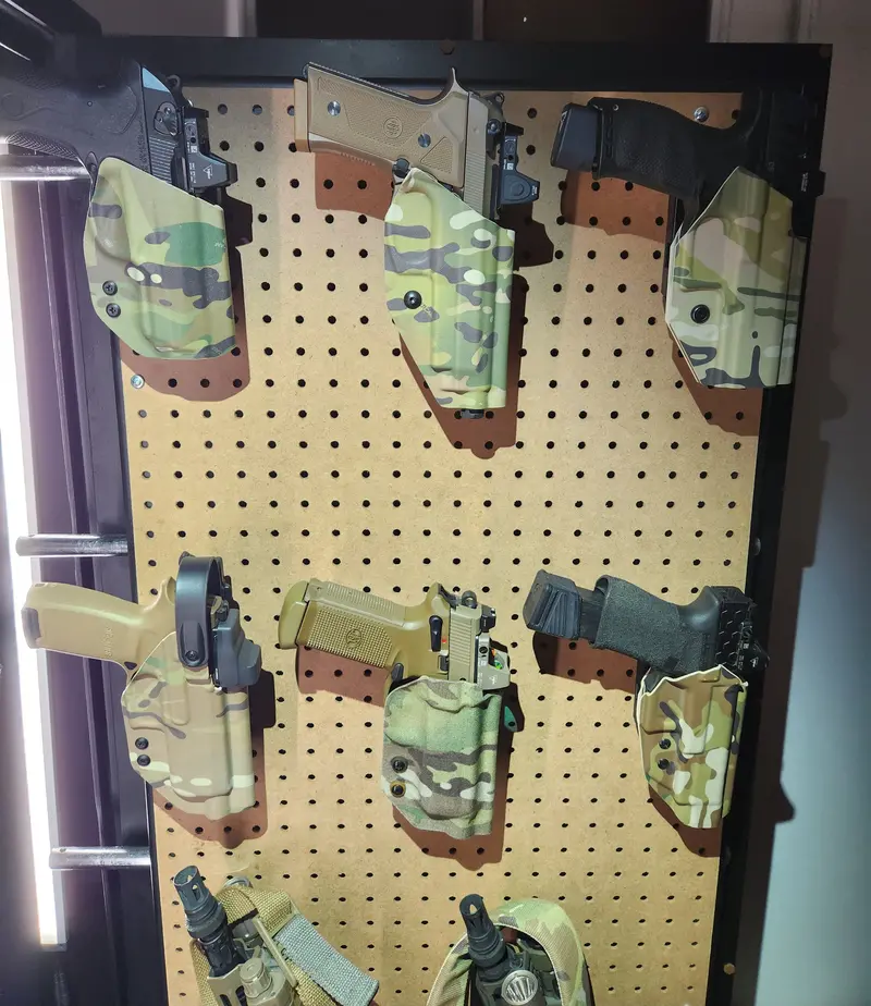 Locking Safariland Qls Mount For Pegboard, Skadis, Wall Control & Vaultek 1