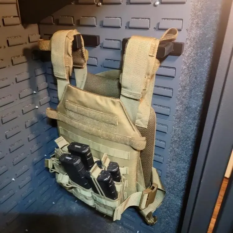 Plate Carrier And Body Armor Mount For Secureit Or Akro-Mils Storage Racks 1