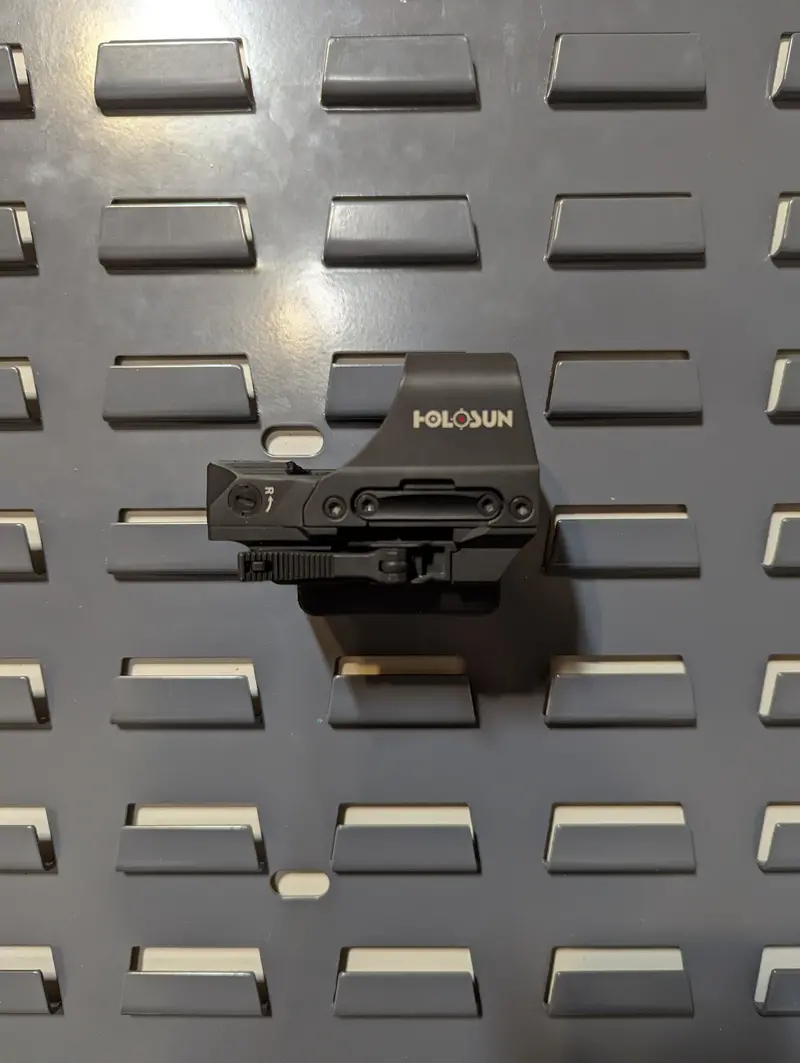 Secureit-Focused Picatinny Rail Mount For Modular Storage 1