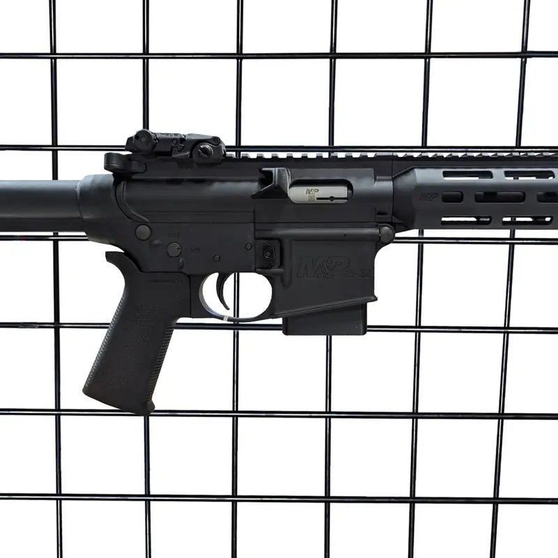S&W M&P 15-22 Magwell Gridwall Mounting Bracket 1