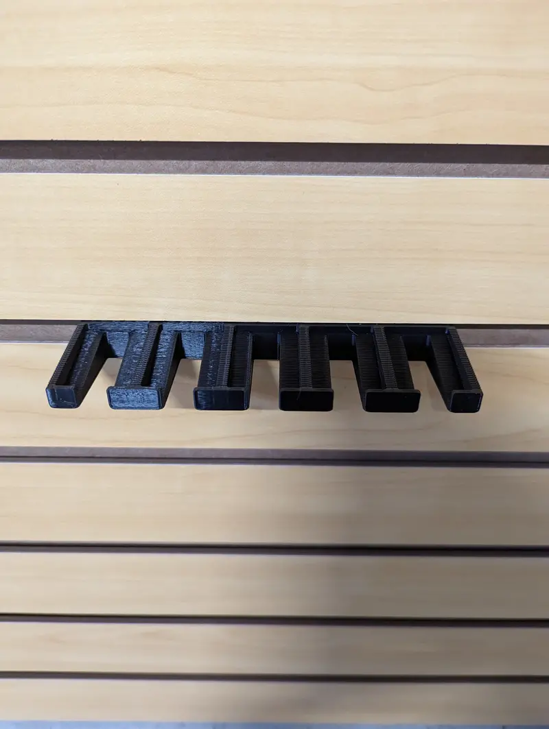 S&W M&P 22 Magazine Holder For Slatwall – Rimfire Mag Organization 1