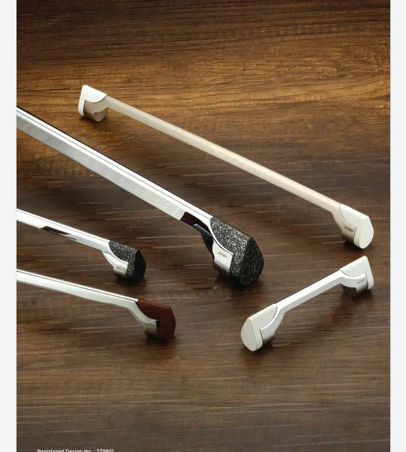 Vittoria Cabinet Pull – Style V-136 1